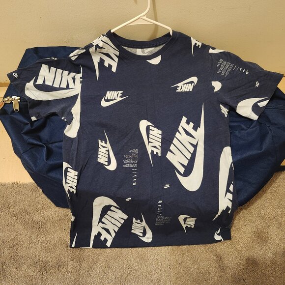 Nike Other - Nike T-Shirt - Blue (Medium)